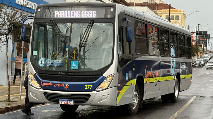 Assis/SP divulga itinerários dos novos ônibus com tarifa zero e frota 100% renovada