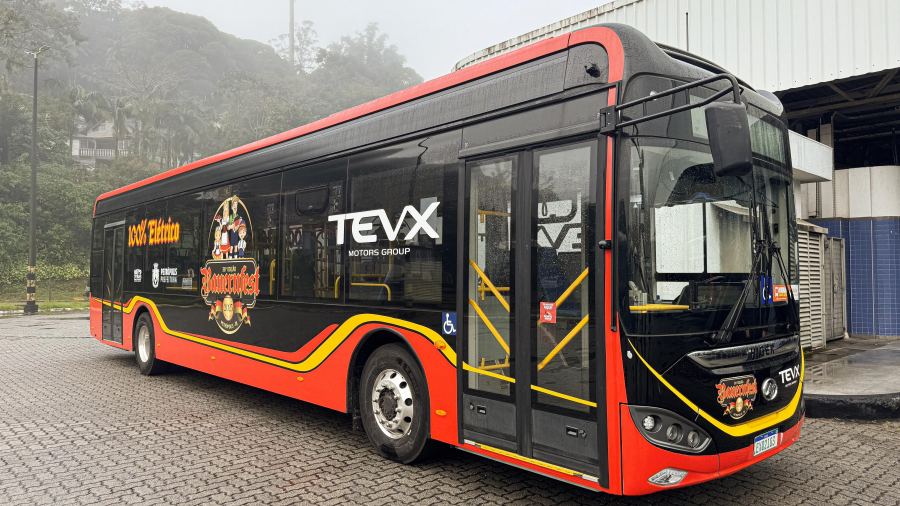 Petrópolis/RJ testa ônibus elétrico gratuito durante a Bauernfest