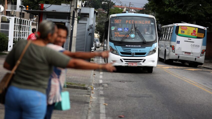 Rio vai suspender subsídio de ônibus com falhas no ar-condicionado
