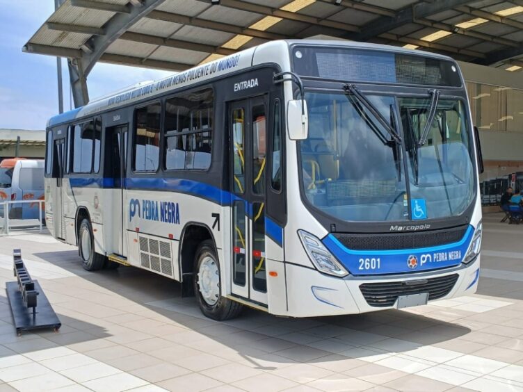 Itaúna/MG recebe o primeiro ônibus zero quilômetro da nova concessionária