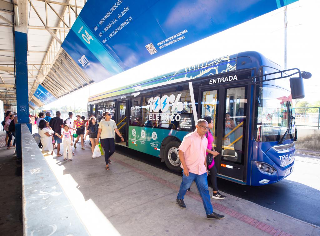 Aracaju/SE: Ônibus elétricos tem impacto na saúde mental da população e motoristas, diz Prefeitura