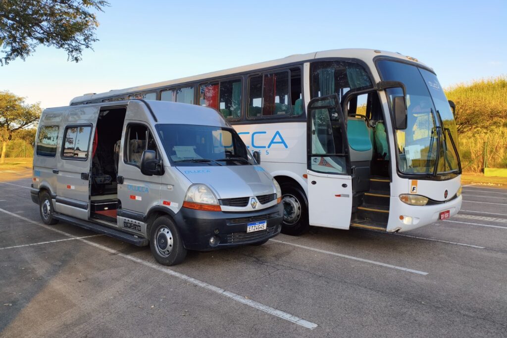 Fretamento de vans e ônibus é ótima solução para empresas e passageiros